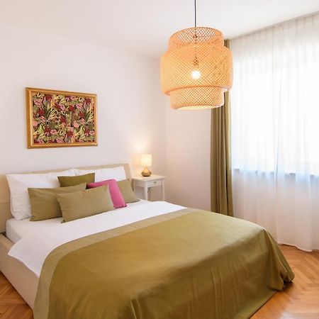 Julie City Centre Porec Apartment Eksteriør bilde